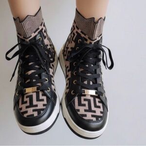 Stylish Black and Tan Women's Sneakers